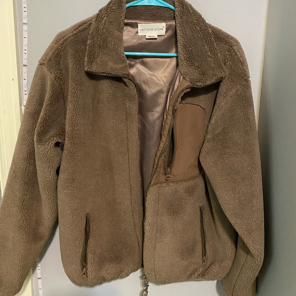 LaFudge store Medium fluffy jacket brown NEW